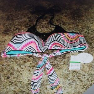 💰 3/$25.00 Women's Swimsuit Top Size Large-Amica-Retail $36.00.